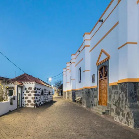 Apartment In Vega De San Mateo Las Palmas de Gran Canaria